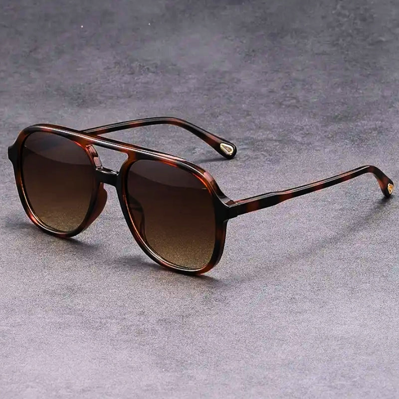 Bruno Vero UV400 sunglasses gradient lenses vintage-inspired frames for stylish outdoor wear