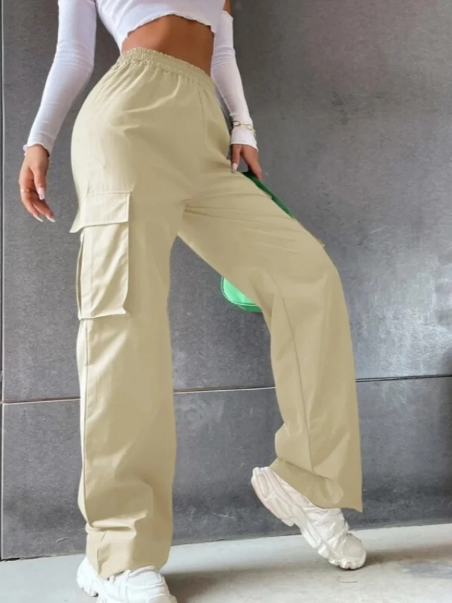 Women's beige straight-leg cargo pants high-rise elastic waist oversized utility pockets streetwear