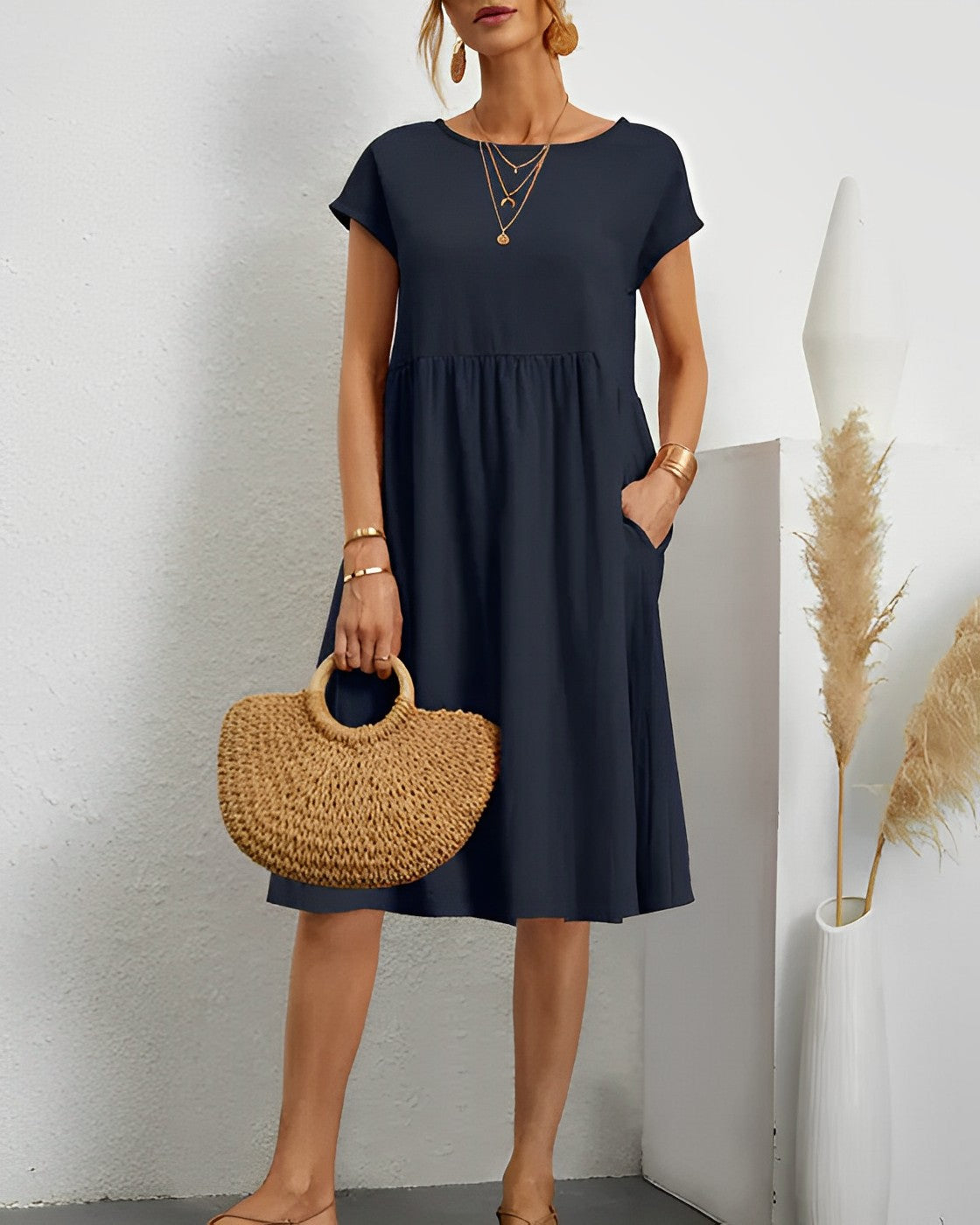 Women's loose fit midi dress, short sleeves, round neck, breathable cotton blend with side pockets