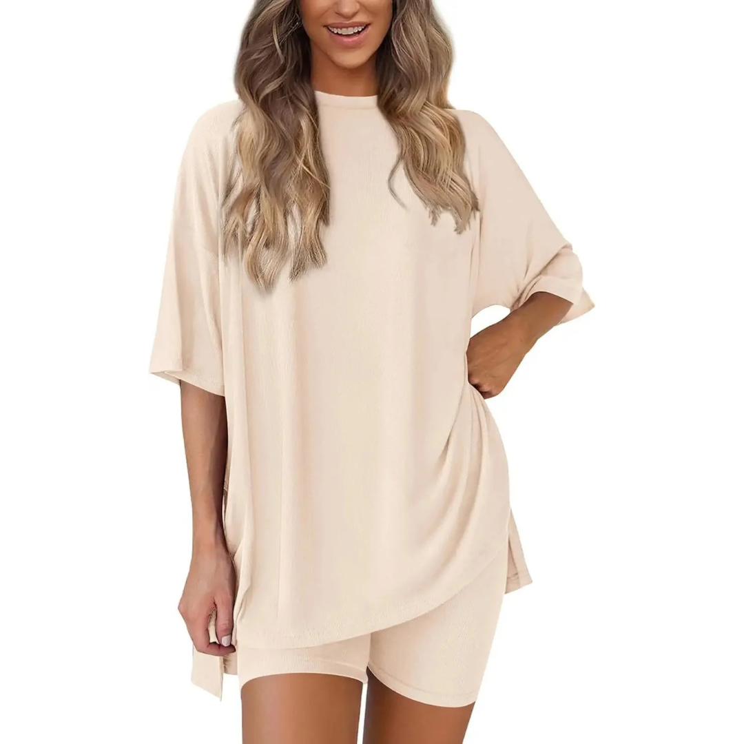 Women's relaxed two-piece lounge set lightweight breathable polyester loose top and shorts summer comfort