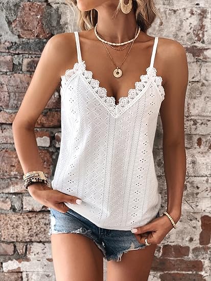 Women's sleeveless V-neck top geometric pattern lace trim lightweight summer blouse