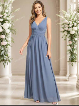 Zahraa women's sleeveless long dress elegant V-neck silhouette versatile chic all-occasion style