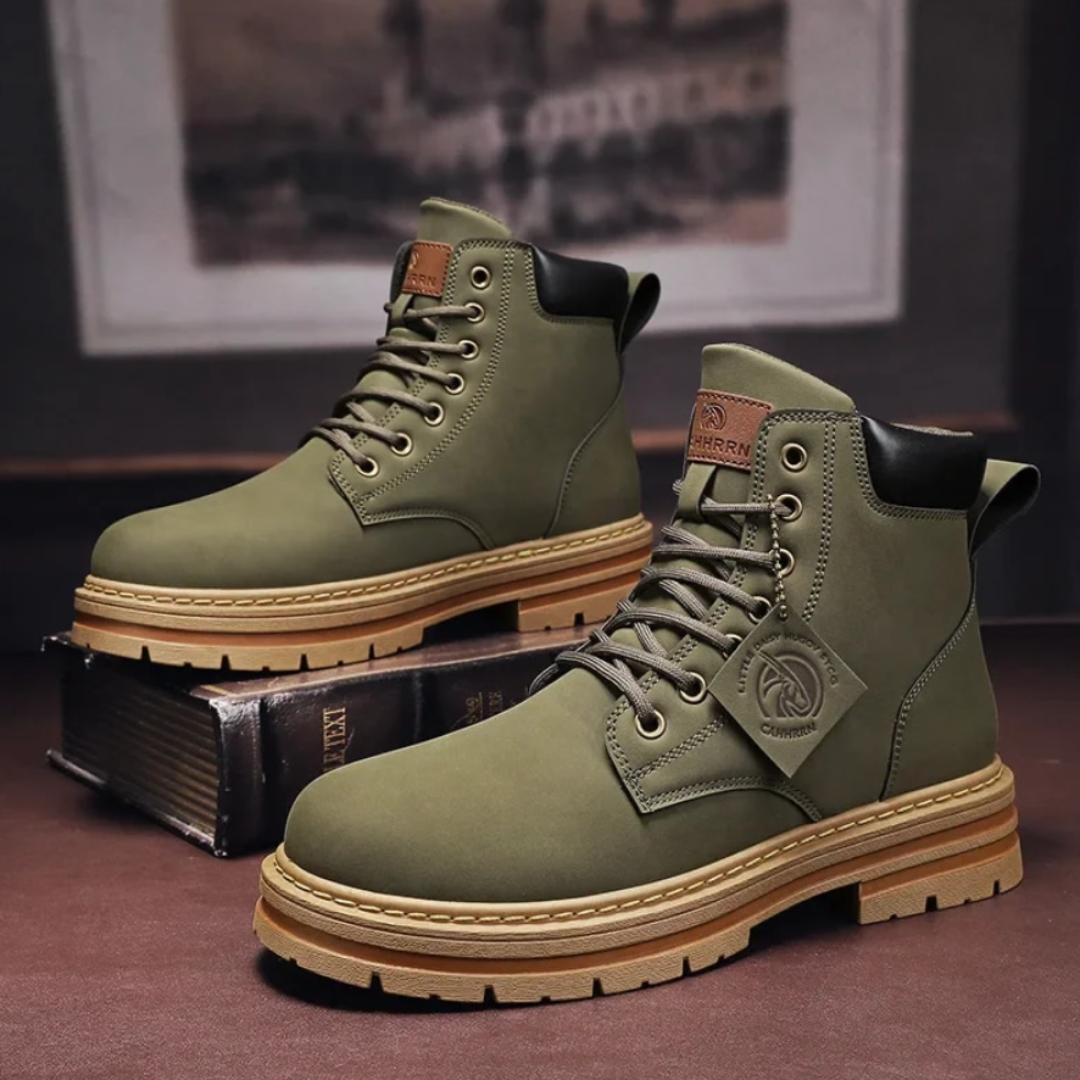 Men's black heavy-duty ankle lace-up boots with reinforced construction and rugged outdoor sole