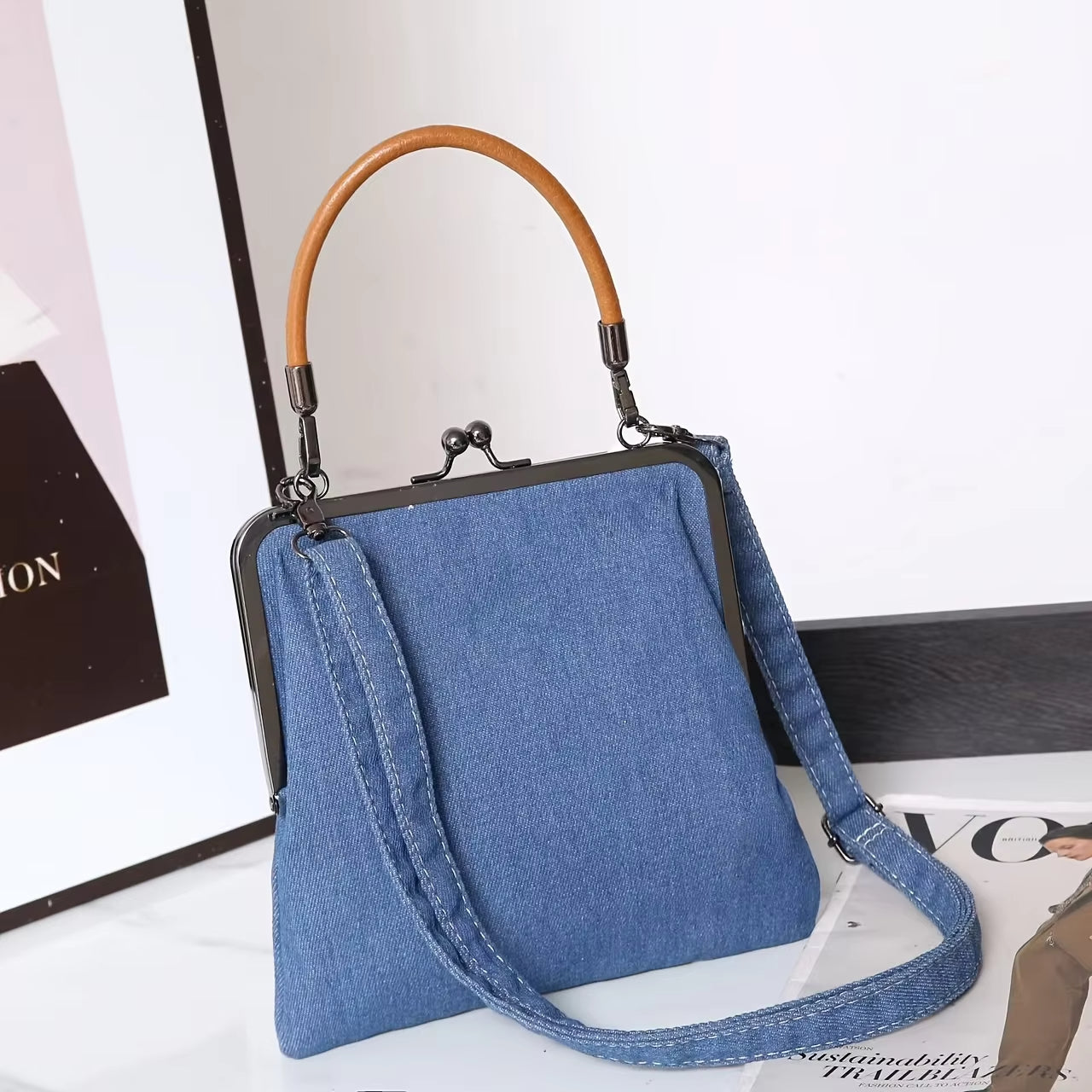 Urbann-Vibe Isla structured frame handbag with vintage kiss-lock closure, polished everyday style for women