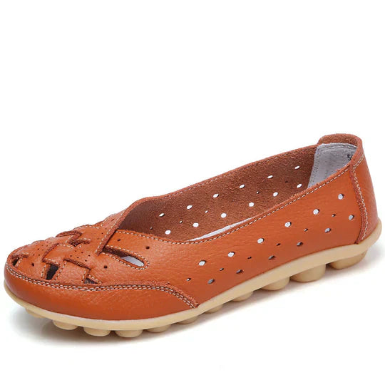 Women's genuine leather ballet flats in classic neutral tone, ultra-comfortable everyday slip-on style
