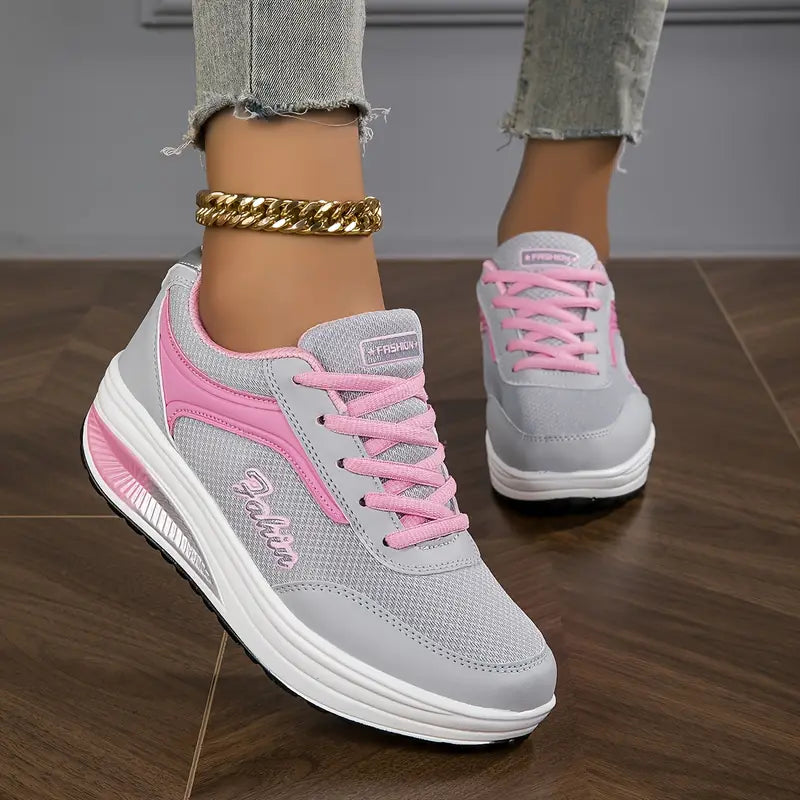Women's low-top training shoes in white and gray with breathable PU leather upper and shock-absorbing sole