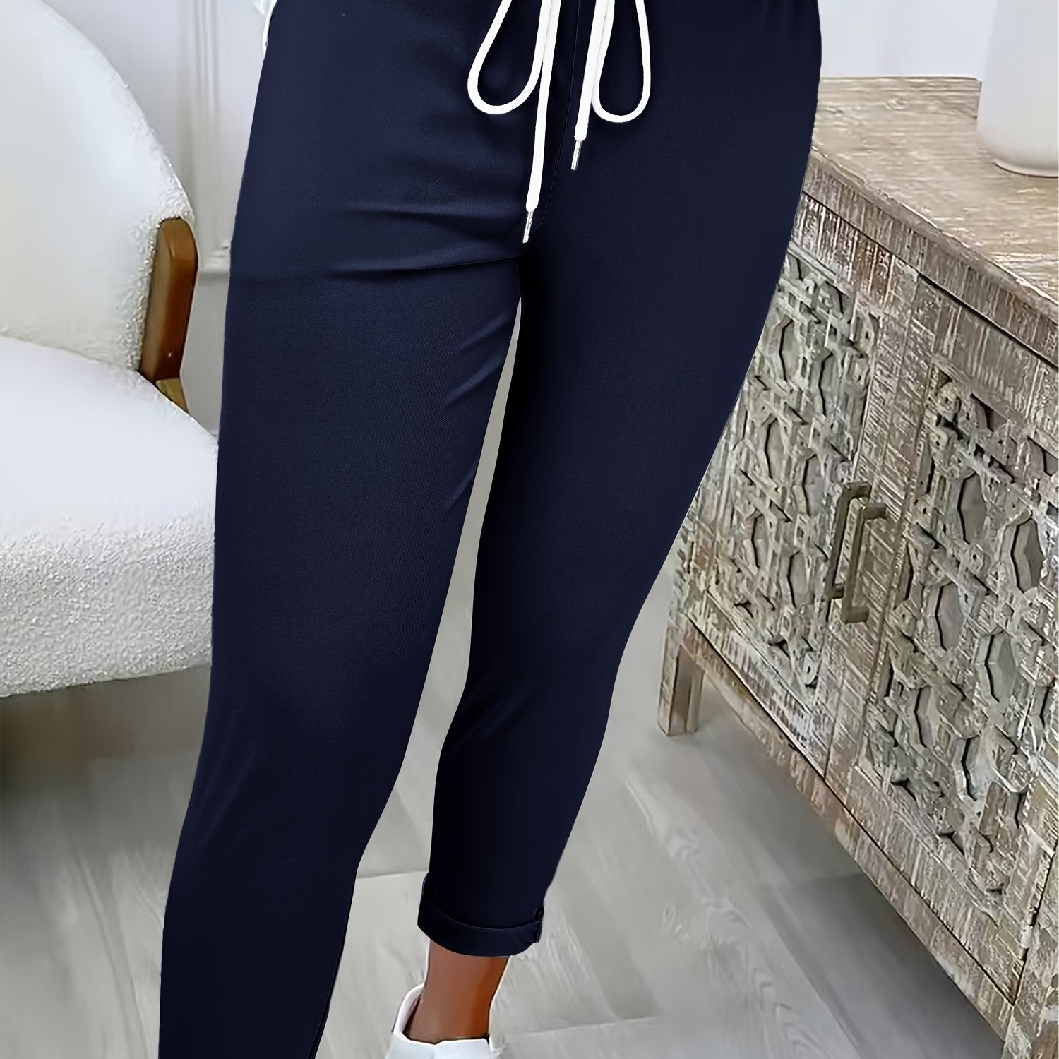 Women's relaxed fit joggers with adjustable drawstring waistband for all-day comfort and versatile style