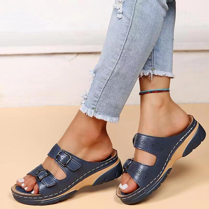 Women's ergonomic sandals with adjustable buckles, cushioned arch support, breathable sole, casual summer style