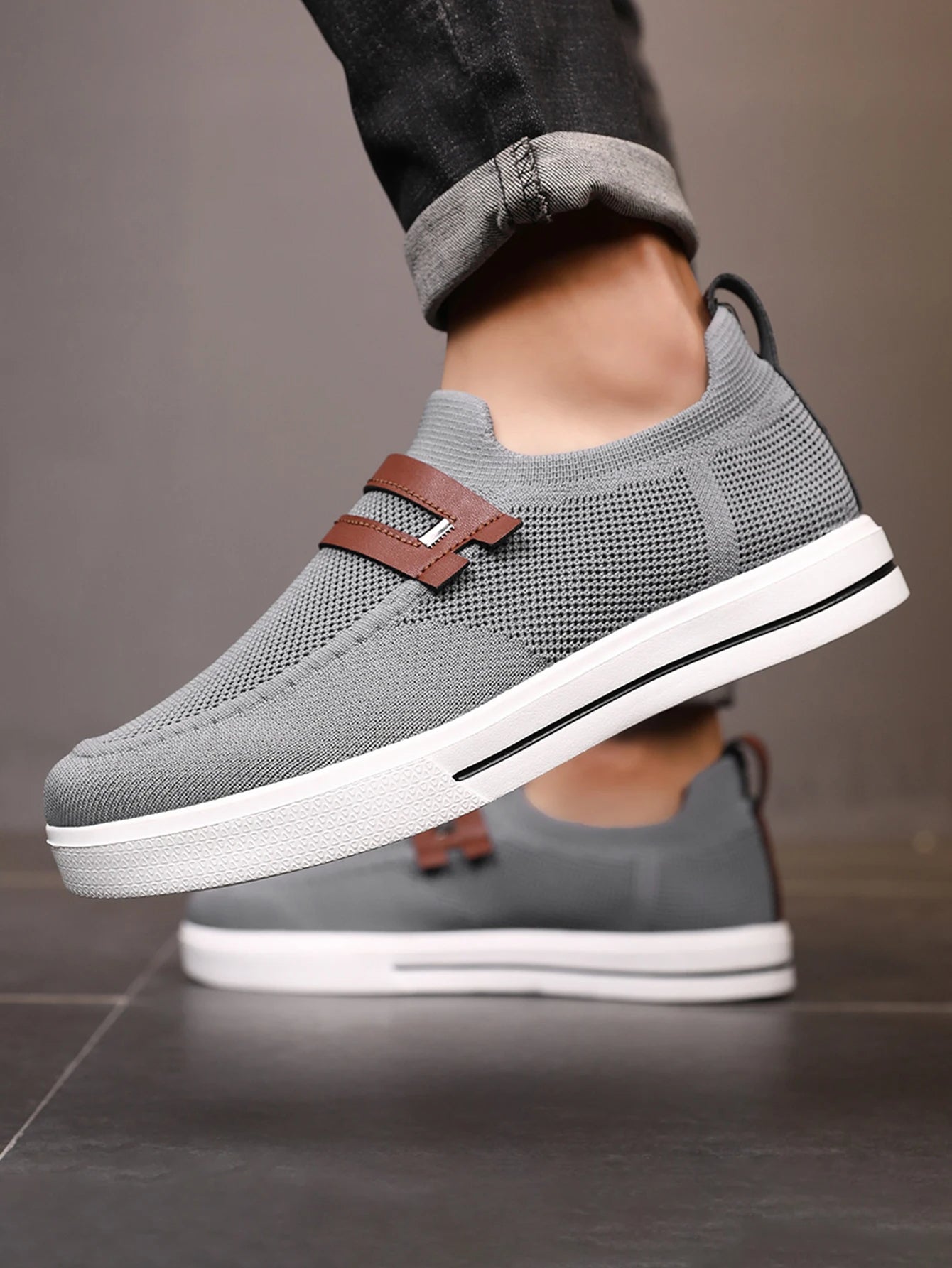 Breathable mesh loafer slip-on lightweight laceless design for professionals everyday comfort