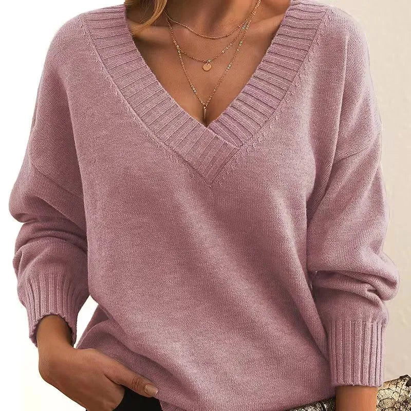 Women's classic pullover sweater cozy ultra-soft knit elegant everyday comfort versatile silhouette