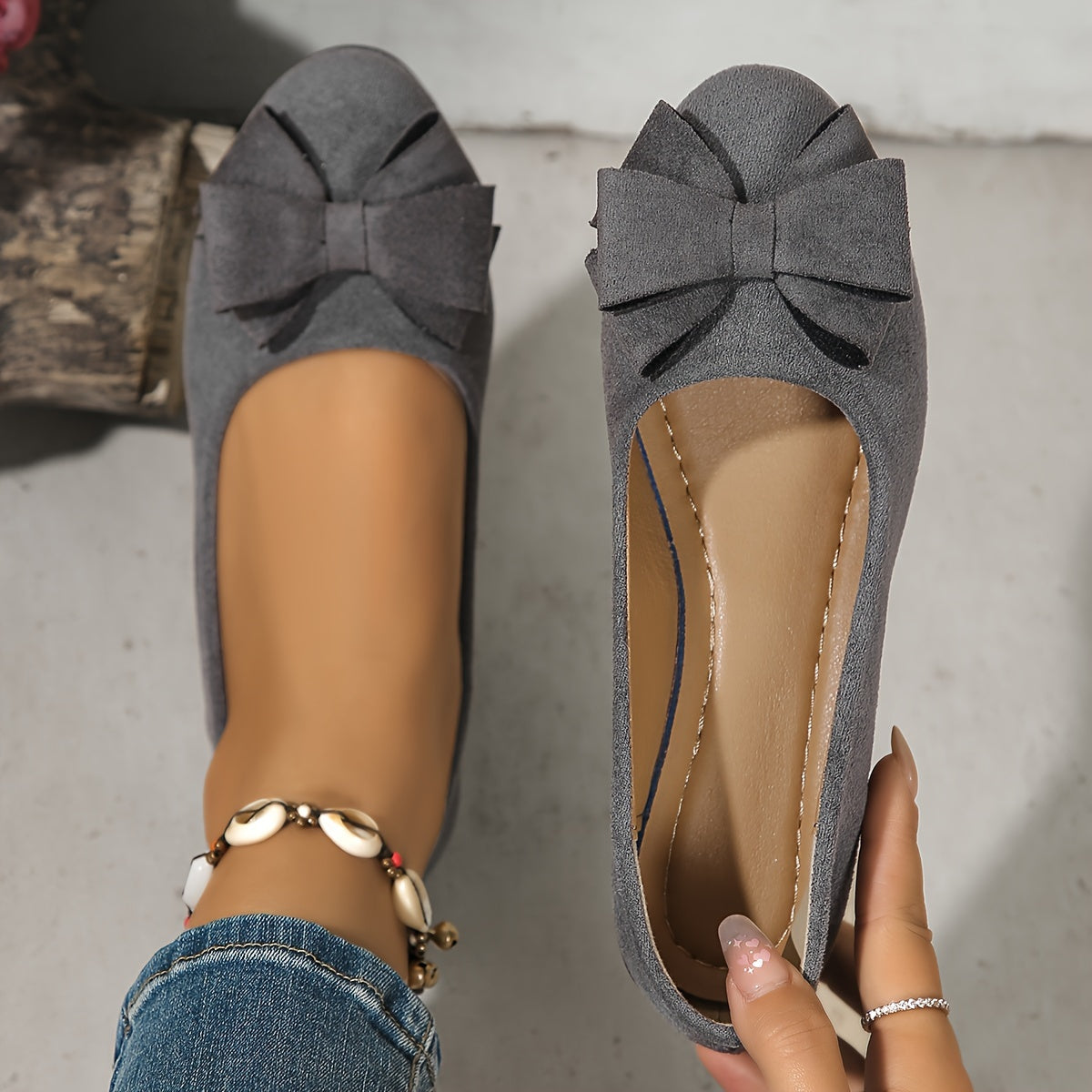 Bella | Women's Bow Detail Round Toe Ballet Flats Slip-On