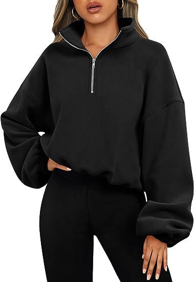 Women's relaxed fit half-zip sweatshirt with stand-up collar for sporty street style