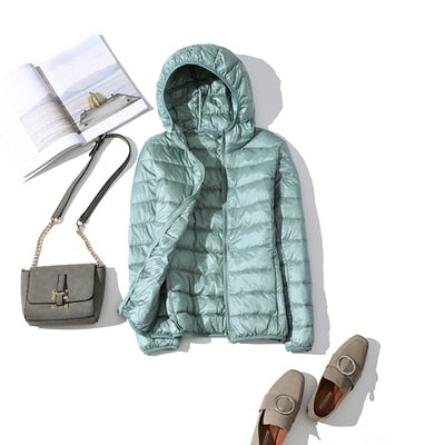 Women's short quilted winter jacket zip front warm casual coat lightweight city style