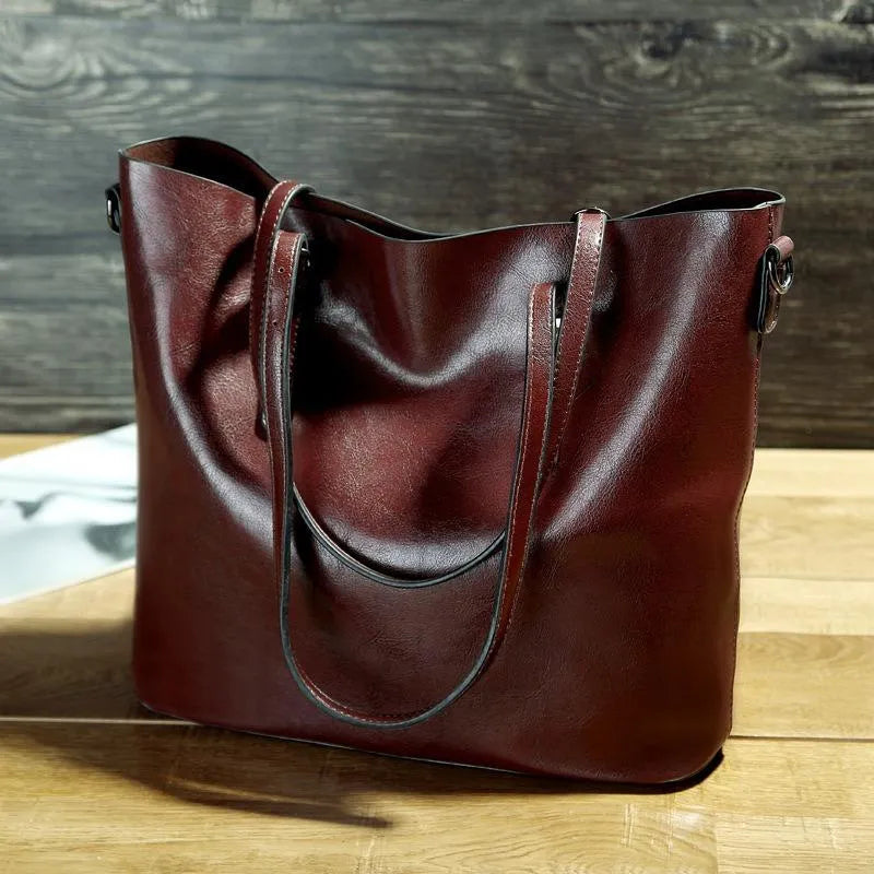 Aurélie vintage women's shoulder bag in timeless chic design, durable everyday carry-all essential
