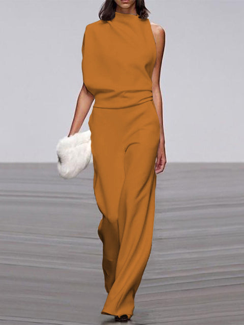 Women's sleeveless wide-leg jumpsuit with round neckline, elegant minimalist silhouette for all occasions