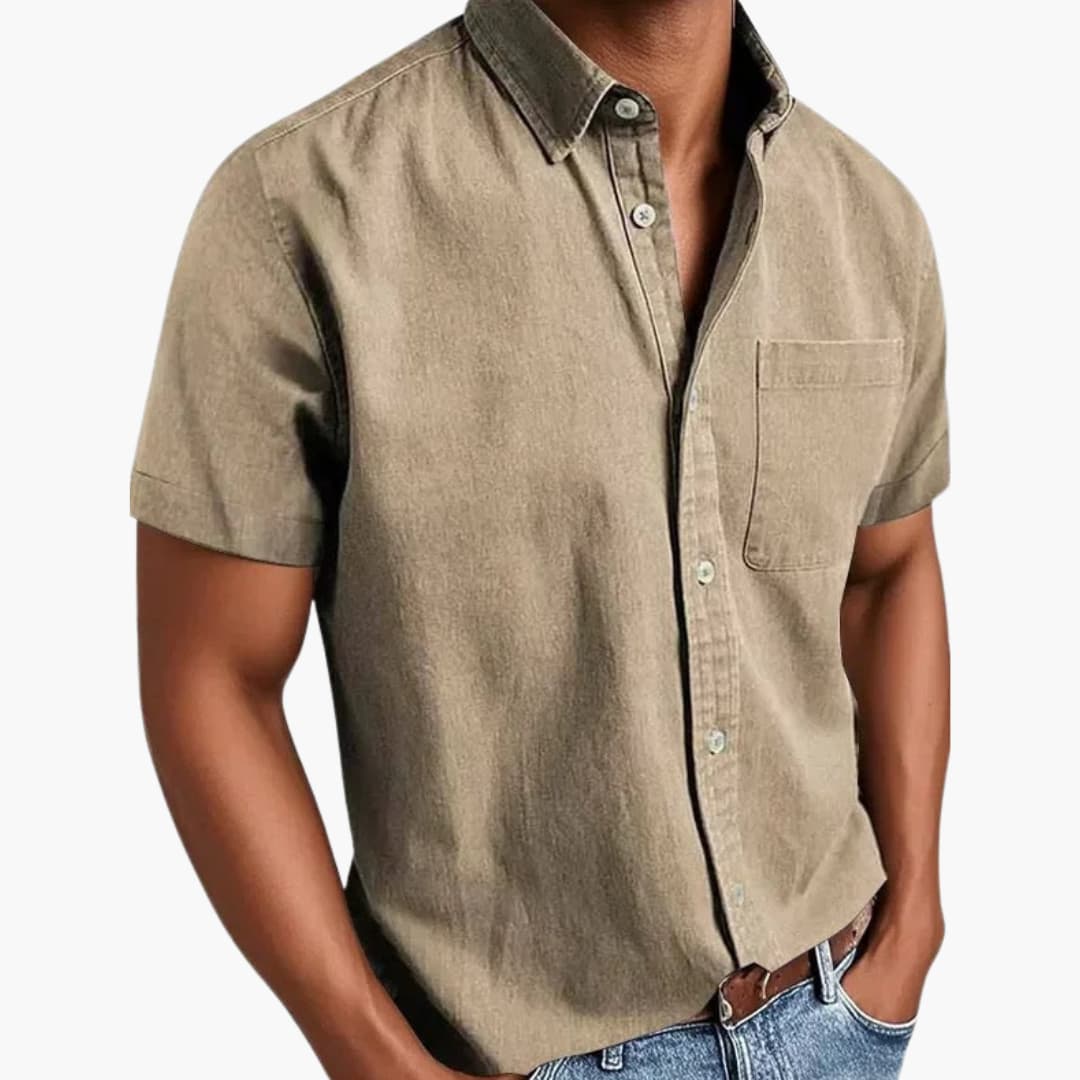 Men's lightweight white tailored-fit short sleeve shirt with chest pocket for office and casual wear