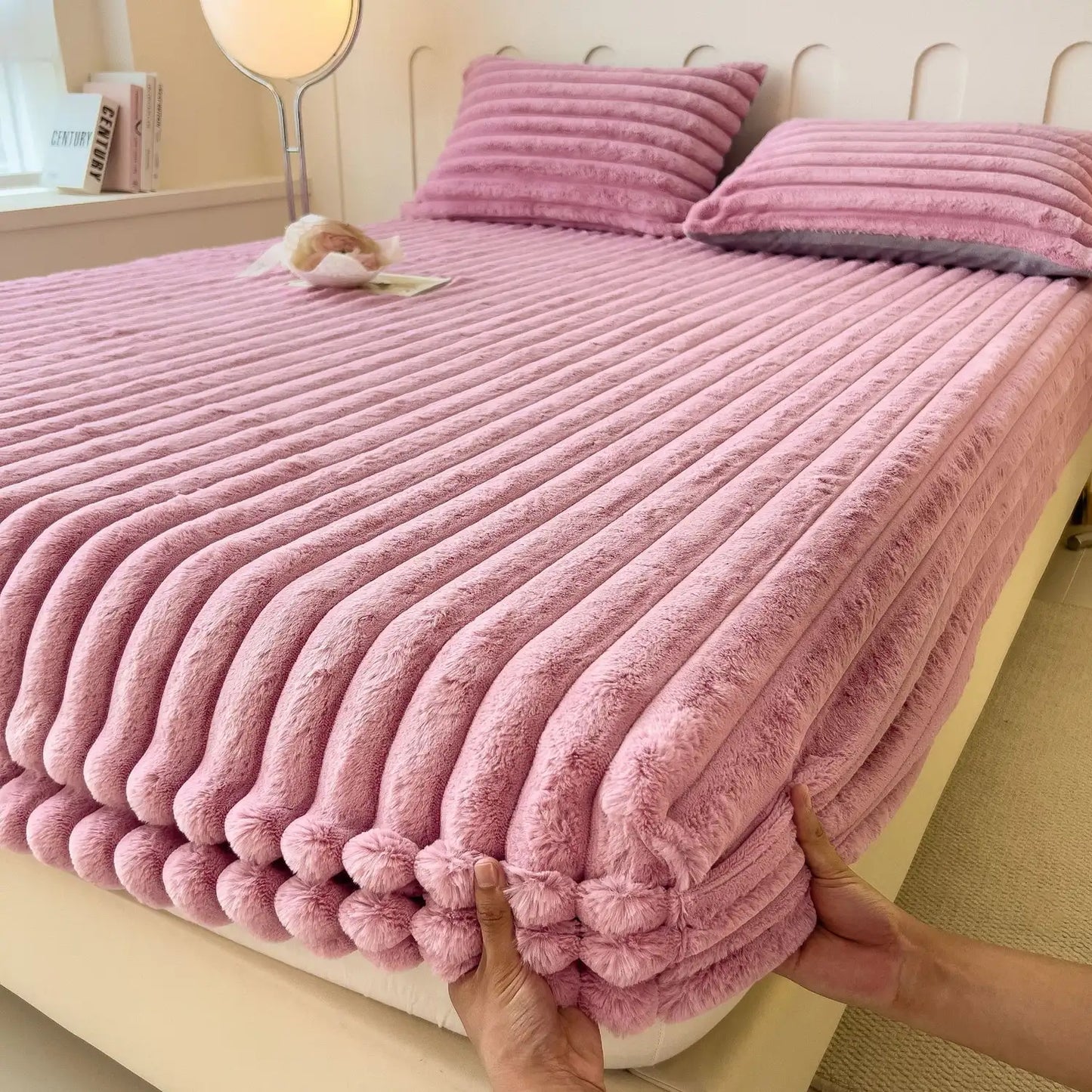 Velvet ribbed fitted sheet in plush milk velvet with elastic edges for cloud-like luxury comfort