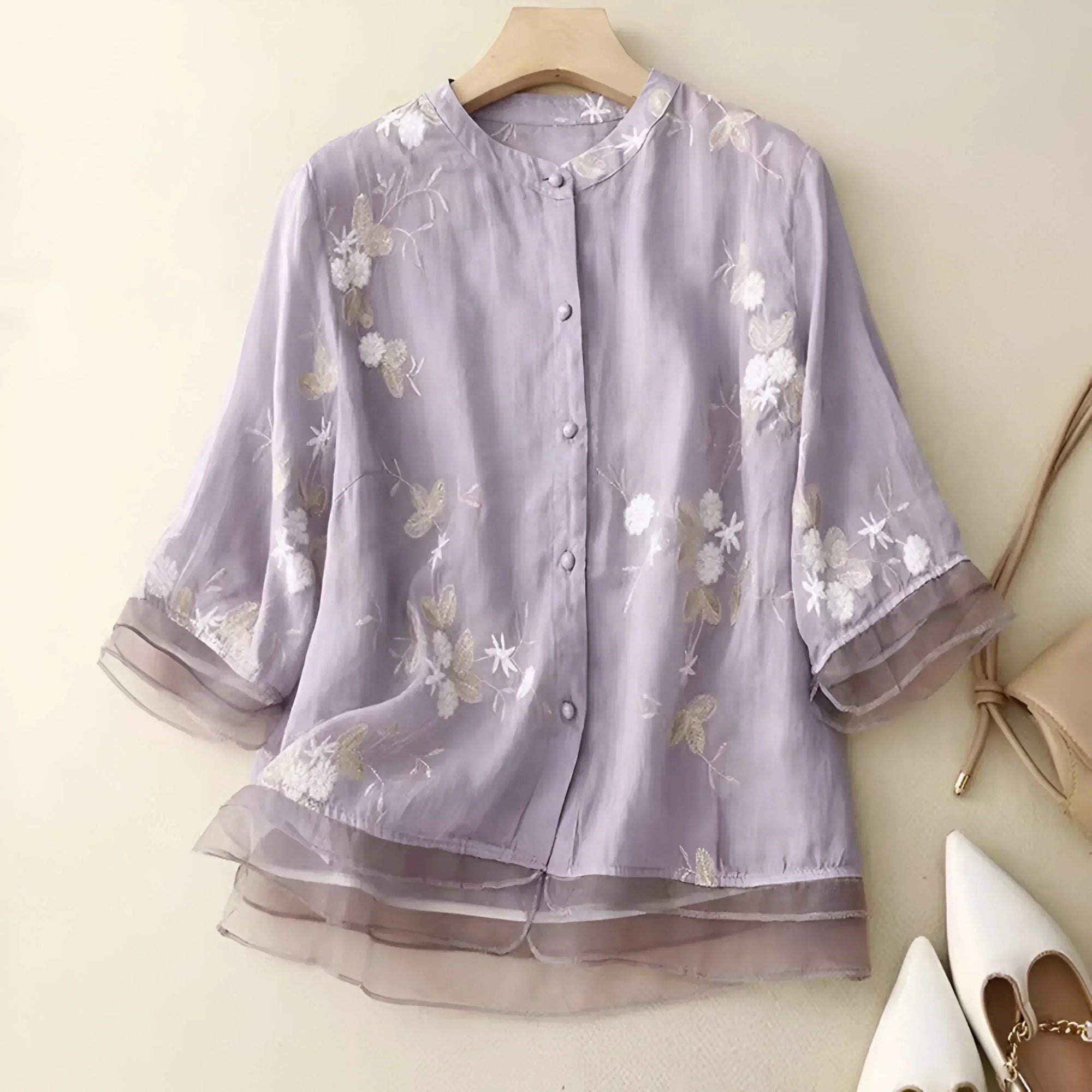 Aaiden women's lightweight spring blouse, relaxed loose silhouette in breathable fabric for everyday wear