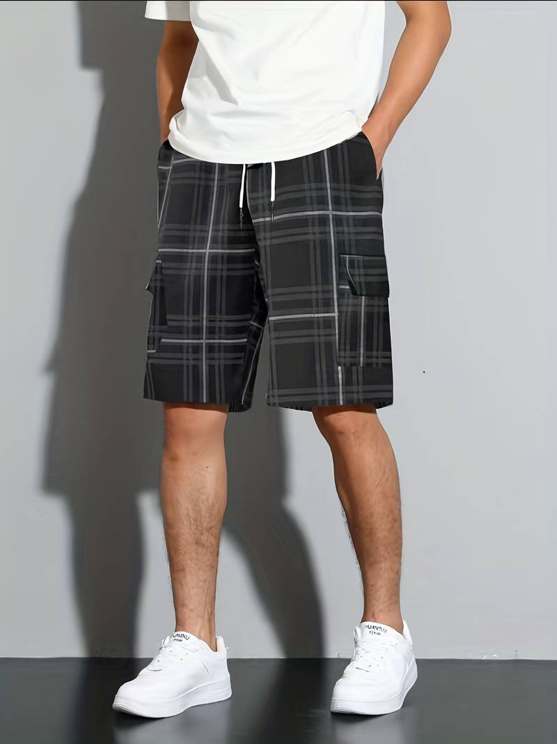 Men's classic checked shorts with side pockets, relaxed summer fit in timeless plaid pattern
