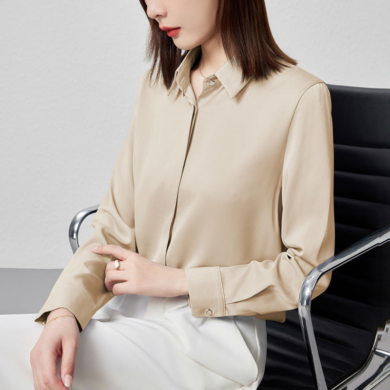 Women's elegant long-sleeve satin blouse in luxurious finish, versatile urban style for business occasions