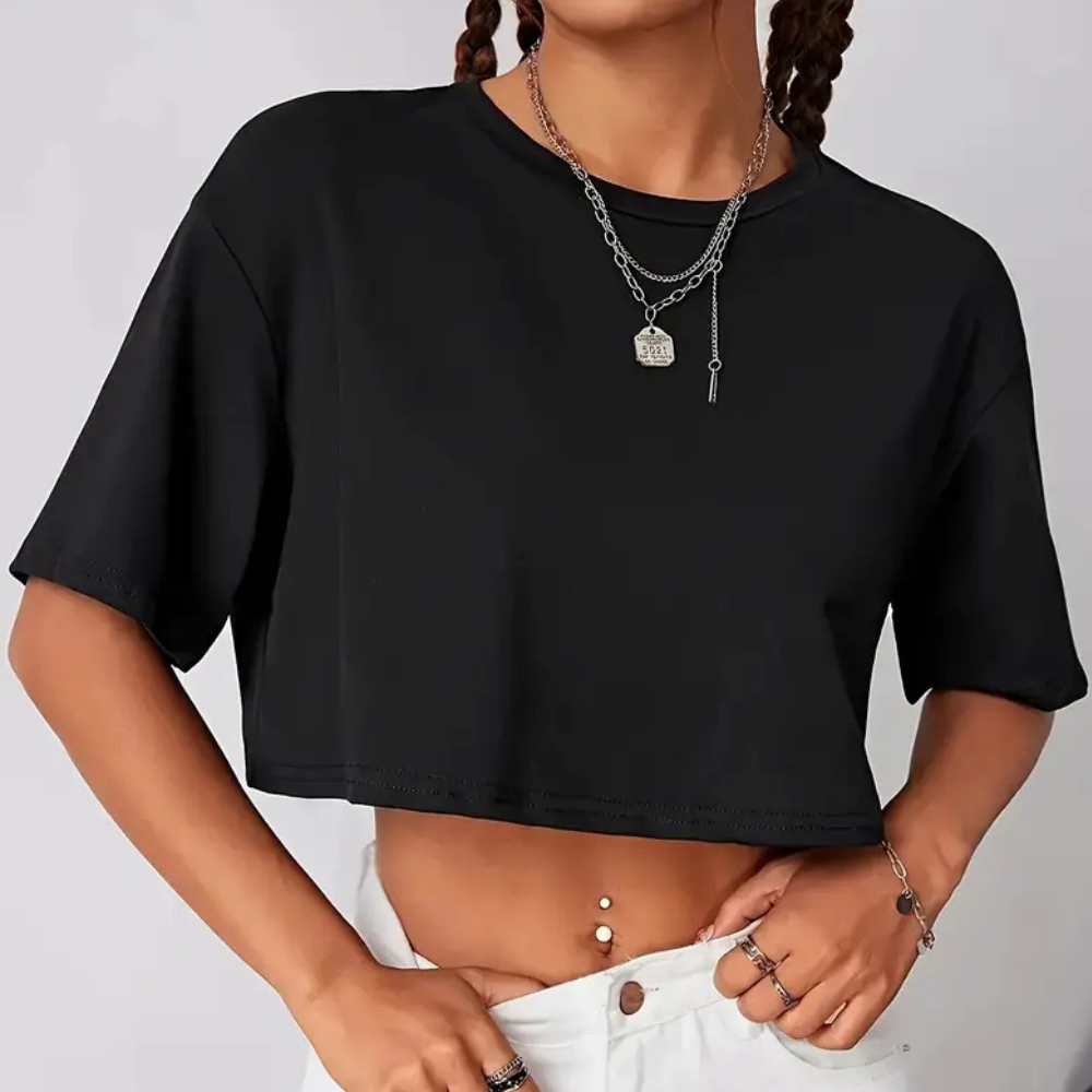 Lilac cropped women's tee with bold butterfly print, lightweight breathable polyester casual street style
