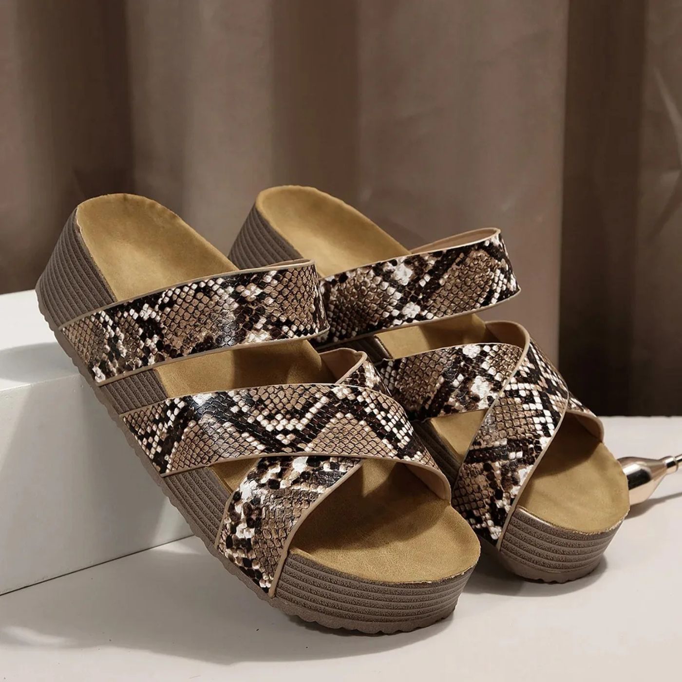 Women's braided platform slide sandals, open-toe slip-on with textured woven straps for casual wear