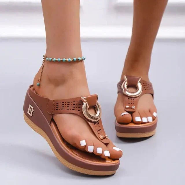 Women's adjustable open-toe wedge sandals with contoured padded footbed and buckle accent for arch support