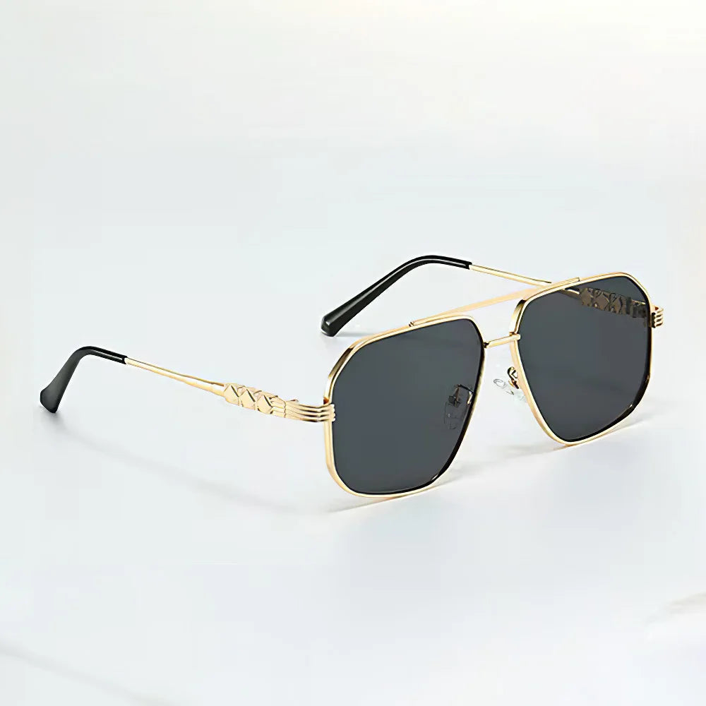 Pilot sunglasses gold-tone frame blue-to-clear gradient lenses UV protection unisex aviator