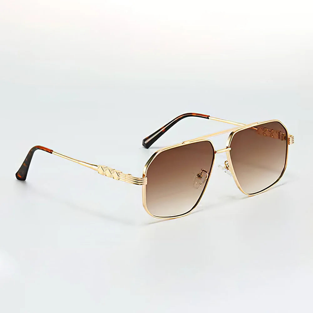 Pilot sunglasses blue-to-clear gradient lenses gold-tone lightweight frame UV protection unisex aviator