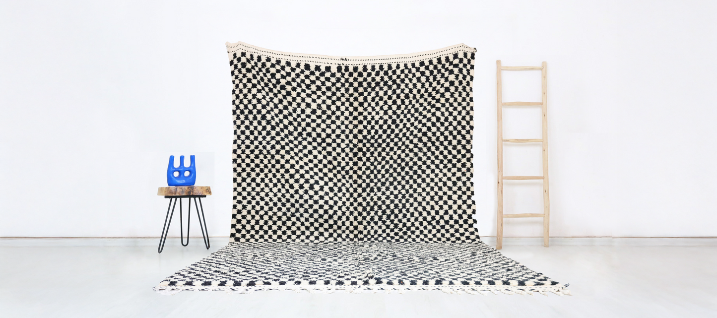Aksil Moroccan Checkered Rug 8'5" x 12'0" - Urbann-Vibe