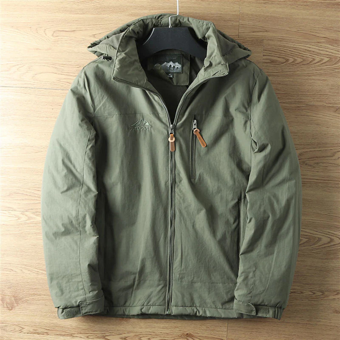 Men's water-resistant hooded outdoor jacket with fleece lining, zipper pockets, standard fit