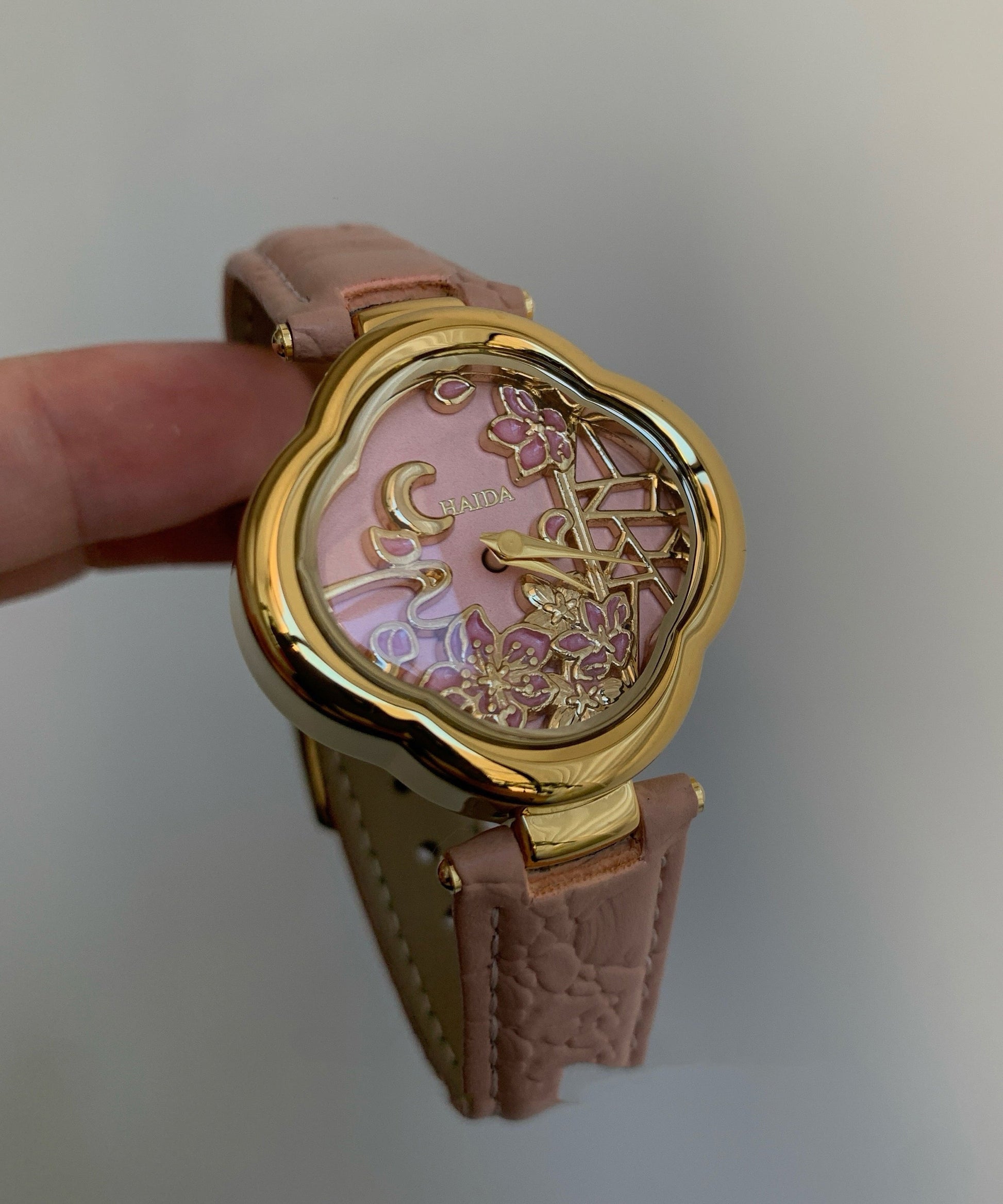 Montres à quartz en cuir de vachette rose Art - Urbann-Vibe