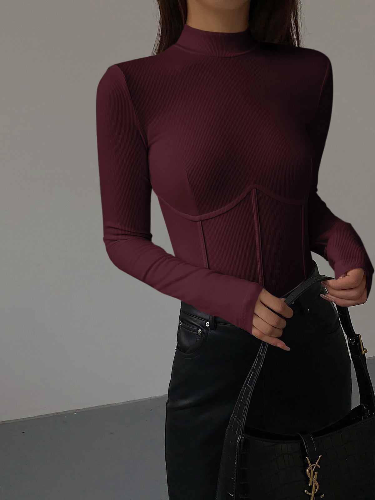 Evi slim fit women's t-shirt with stand-up collar piping, elegant classic style in premium fabric