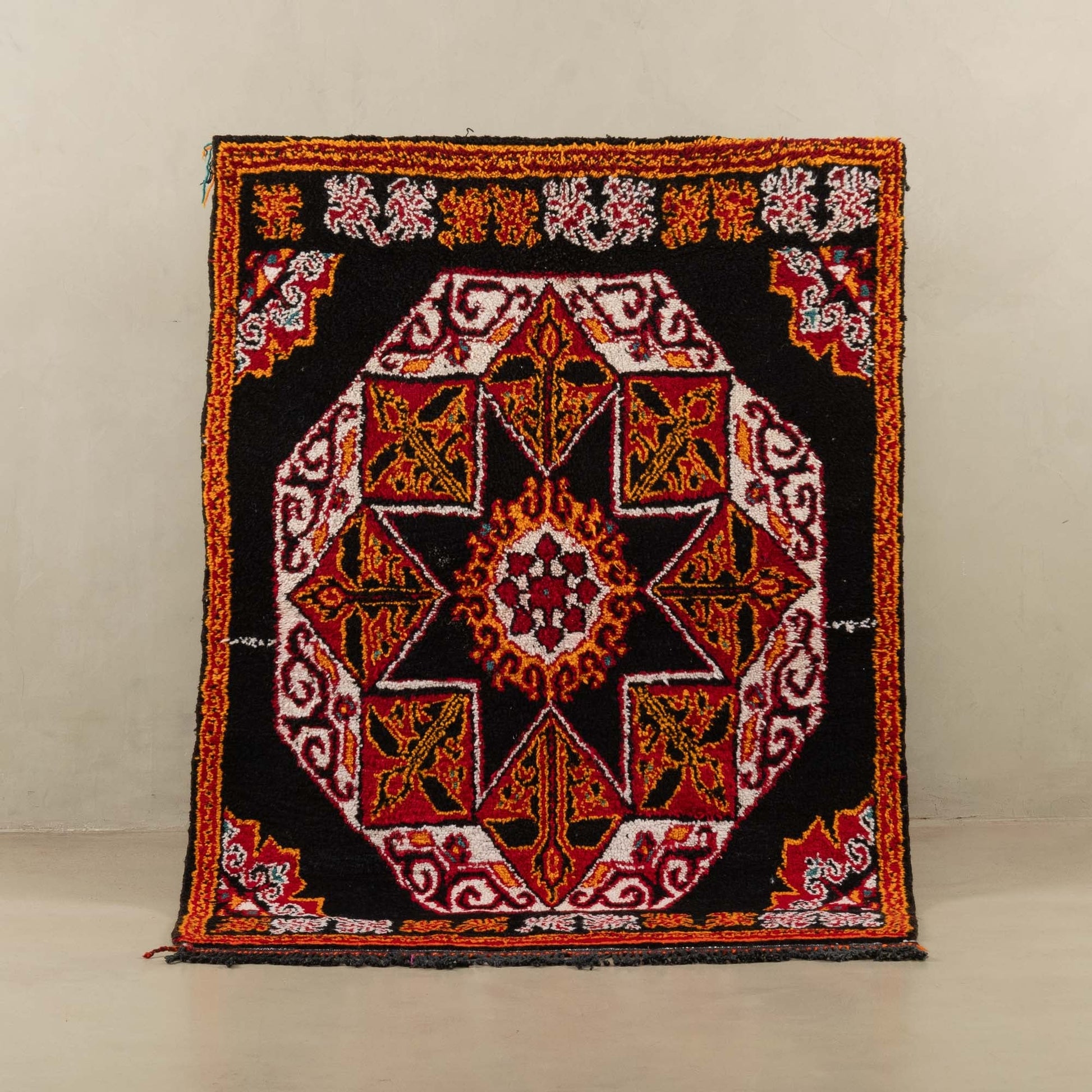 Faissal - vintage boujad rug - Urbann-Vibe