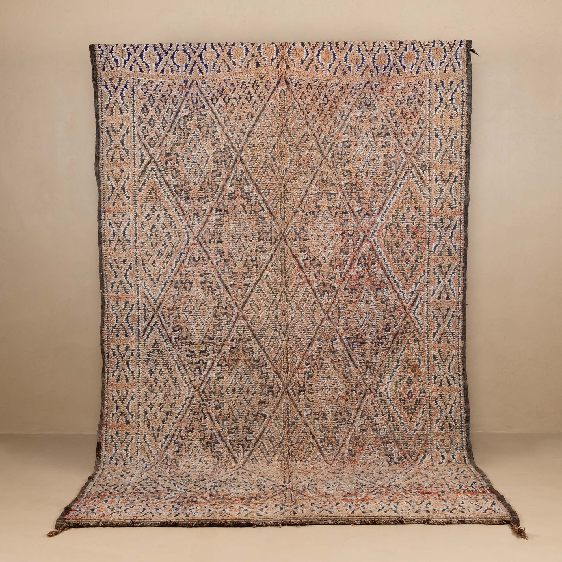 Wadid - vintage beni mguild rug - Urbann-Vibe
