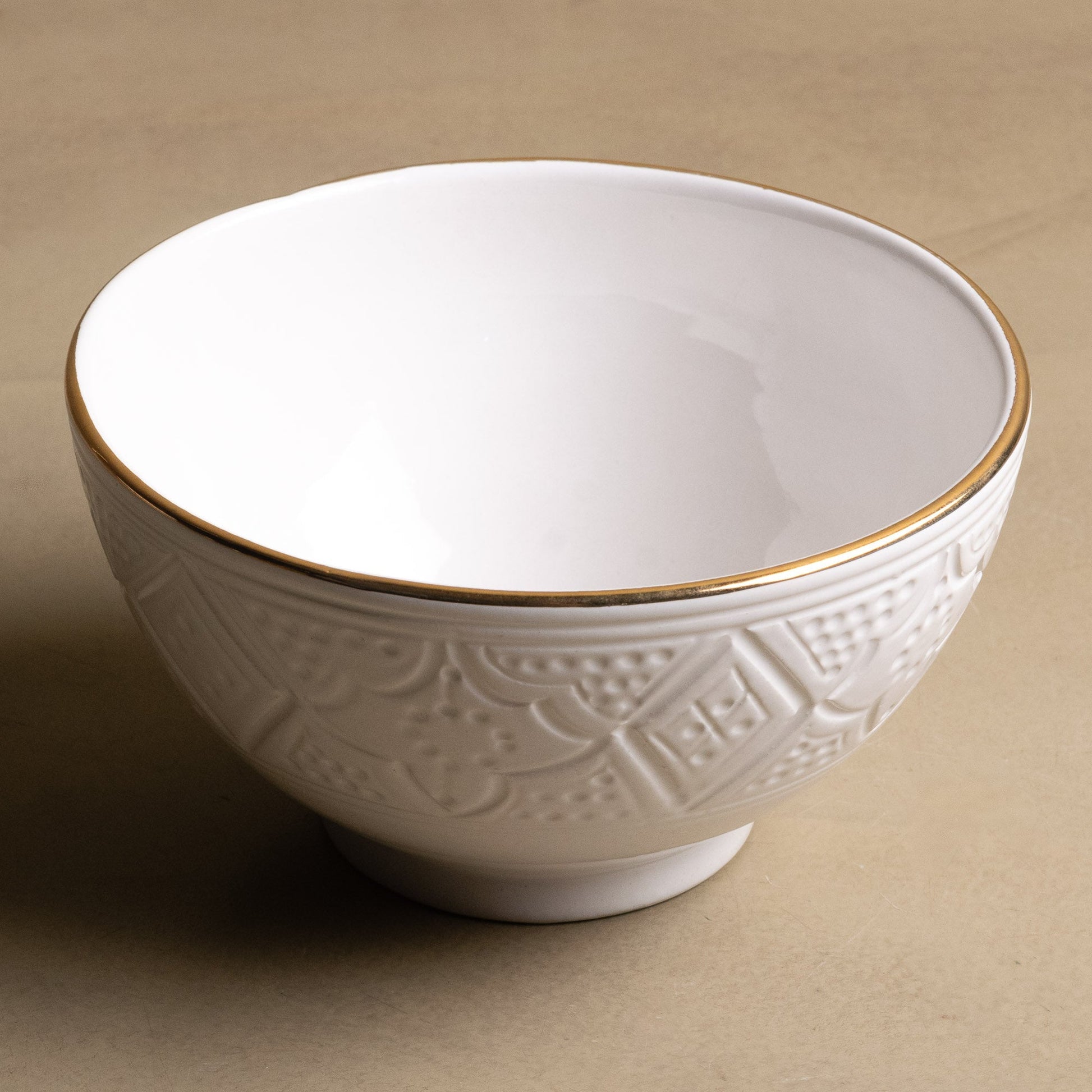 Zagora White Bowl - Moroccan Dinnerware Adorned with 12 Carat Gold Accents - Urbann-Vibe