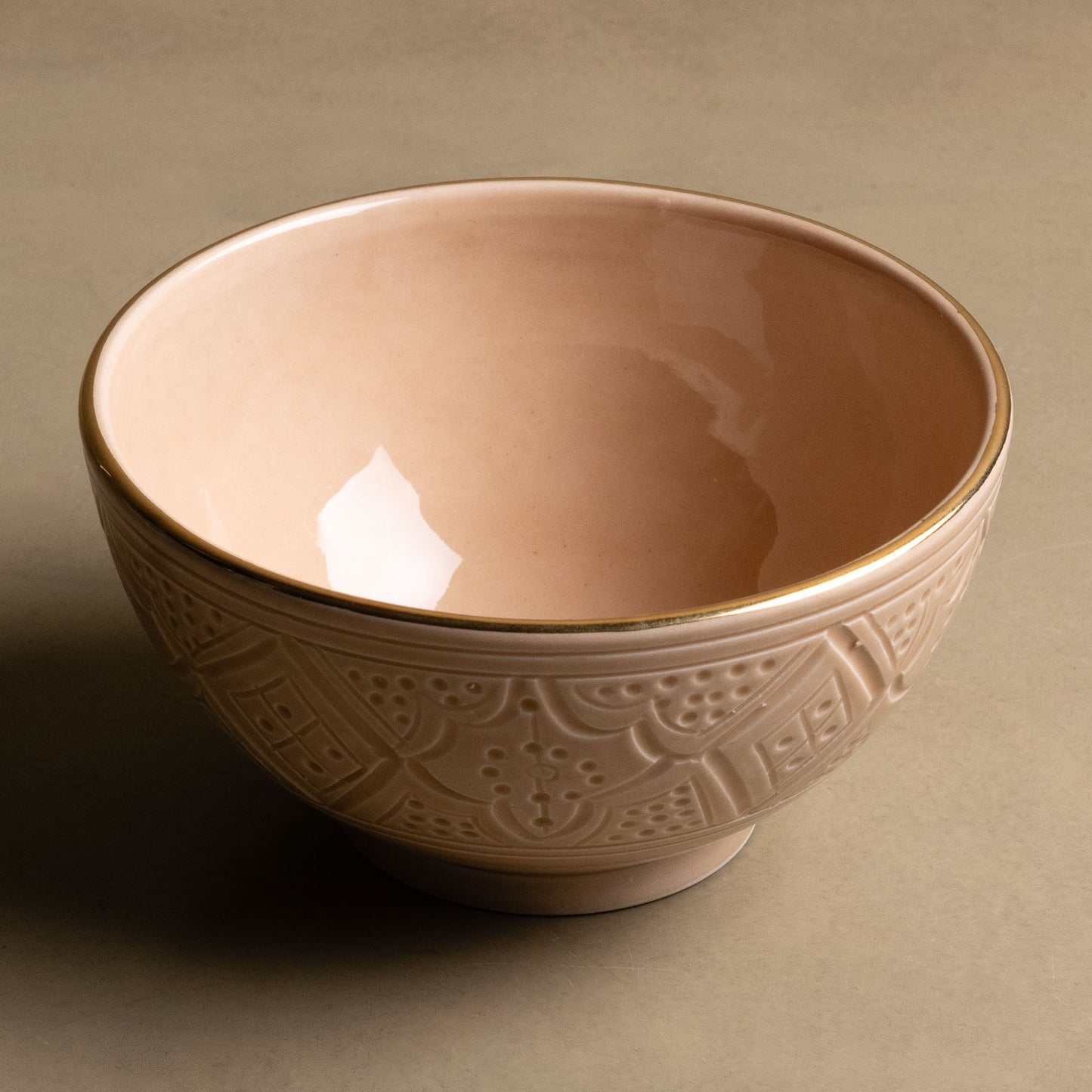 Zagora Sand Bowl - Moroccan Dinnerware Adorned with 12 Carat Gold Accents - Urbann-Vibe