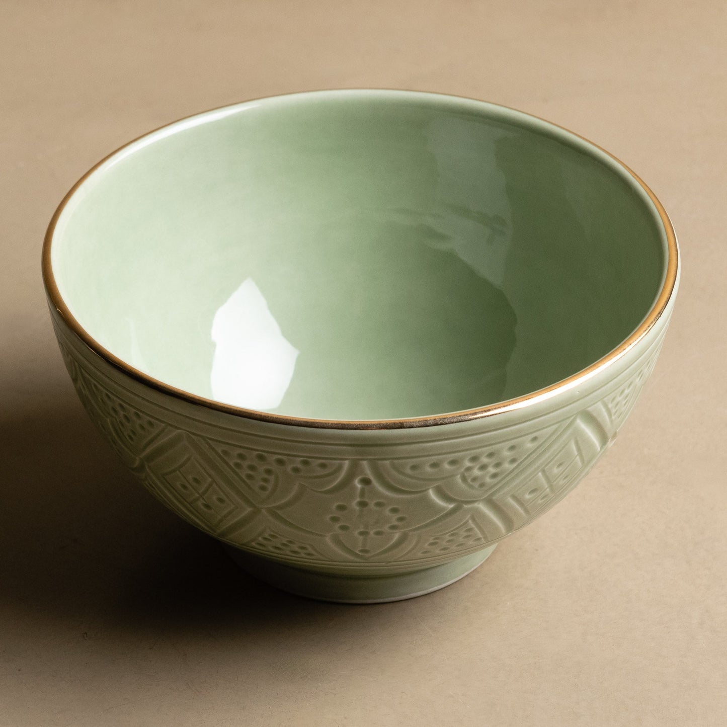 Zagora Green Bowl - Moroccan Dinnerware Adorned with 12 Carat Gold Accents - Urbann-Vibe