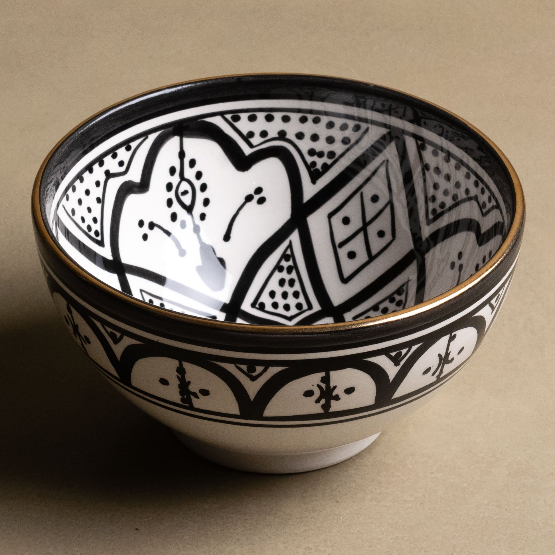Fez Noir Bowl - Moroccan Dinnerware Adorned with 12 Carat Gold Accents - Urbann-Vibe