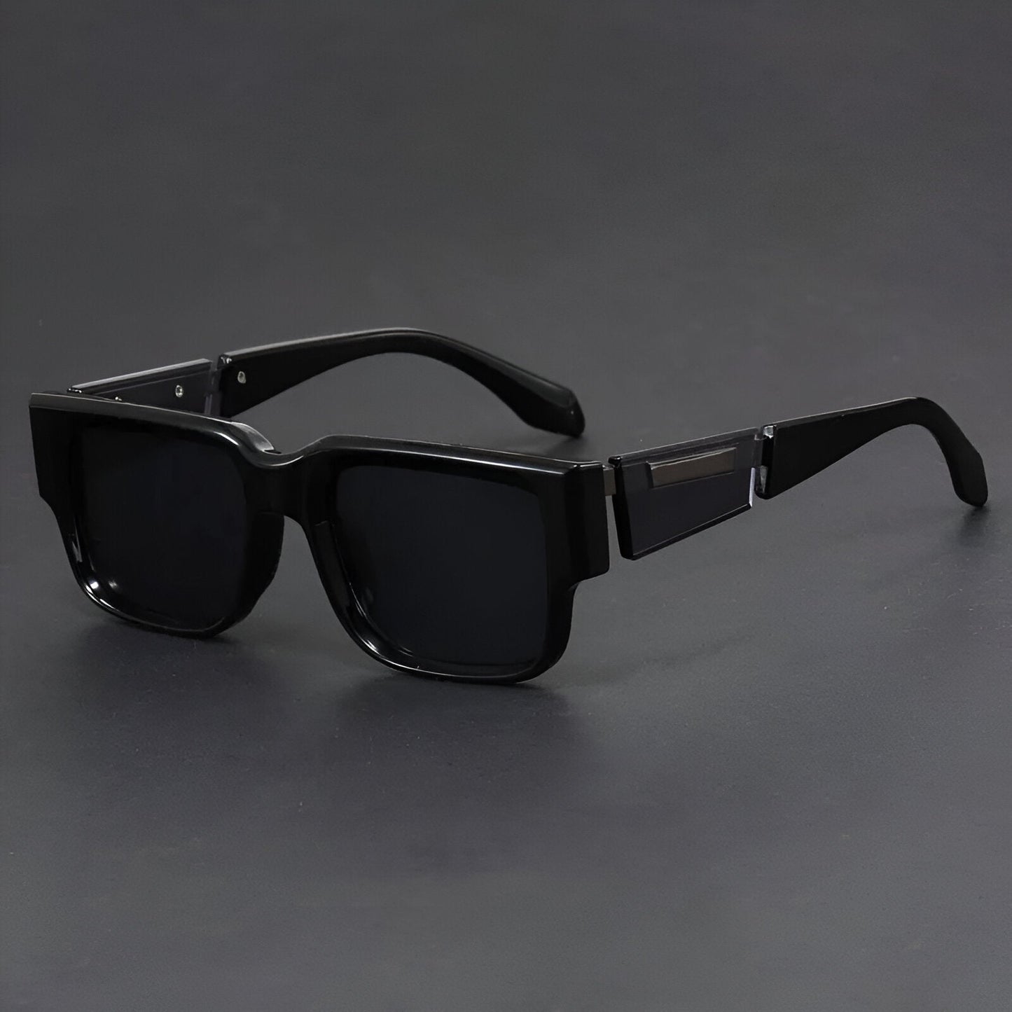 Barron Edge bold square sunglasses with sleek side panel design for all-day confident style
