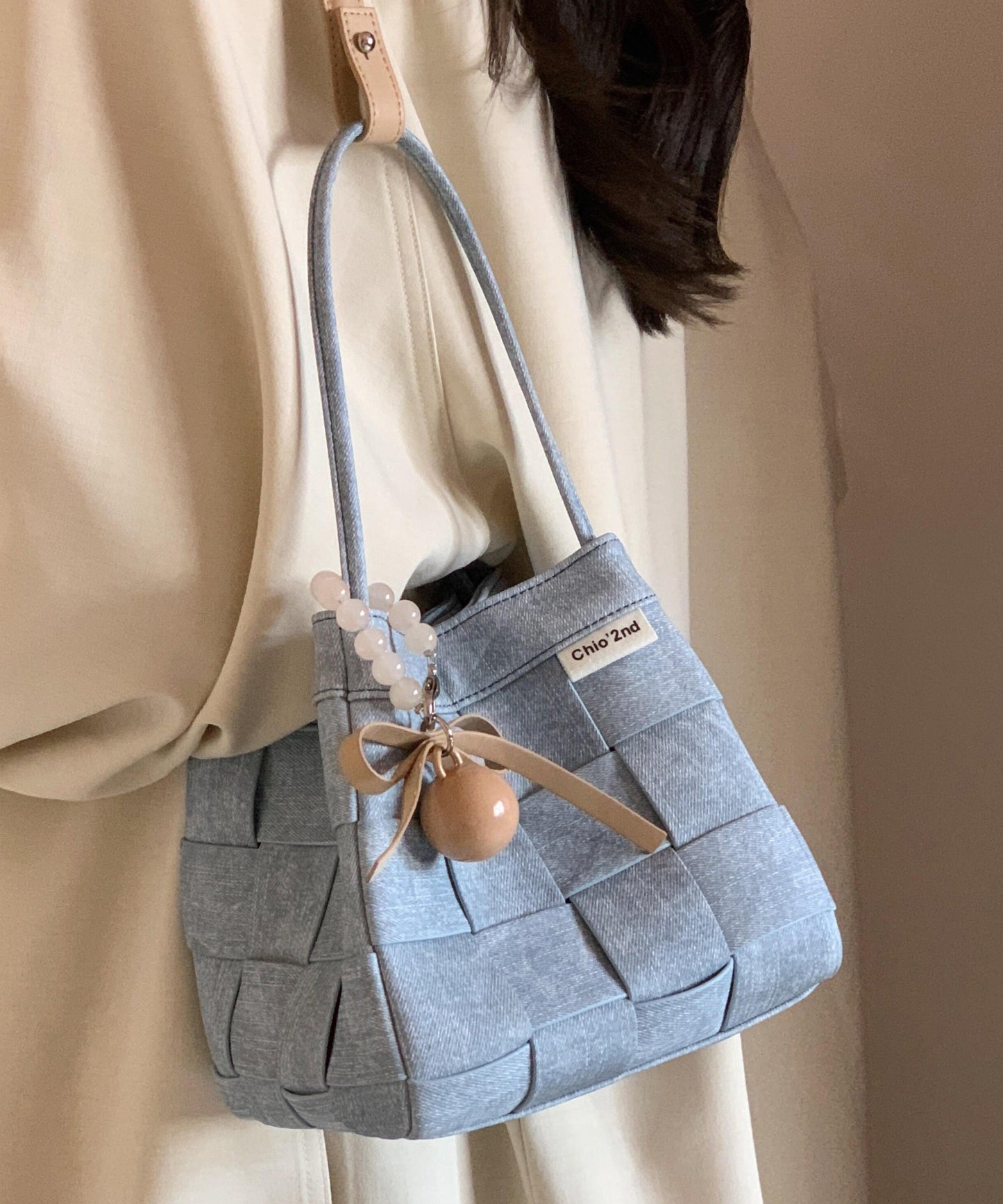 Magnifique sac seau tissé en denim bleu - Urbann-Vibe