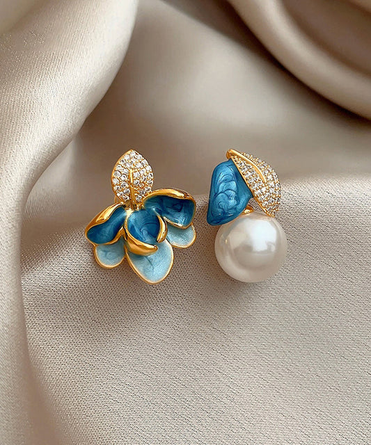 Magnifiques boucles d'oreilles à tige asymétriques en émail et zircon bleu cuivre - Urbann-Vibe