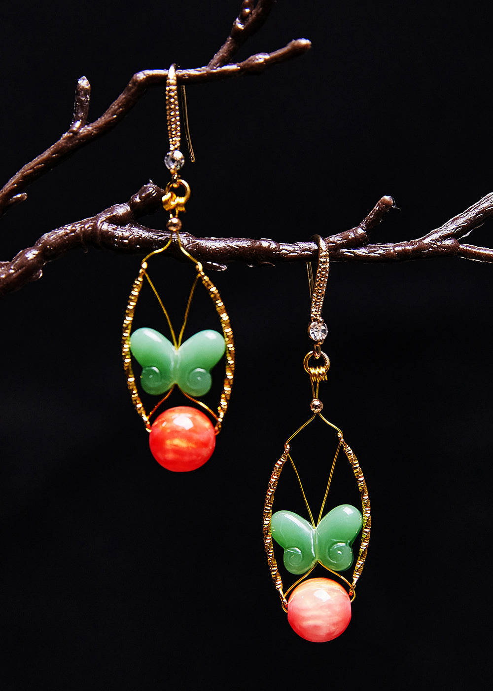Magnifiques boucles d'oreilles pendantes en Jade papillon vert, Design Original - Urbann-Vibe