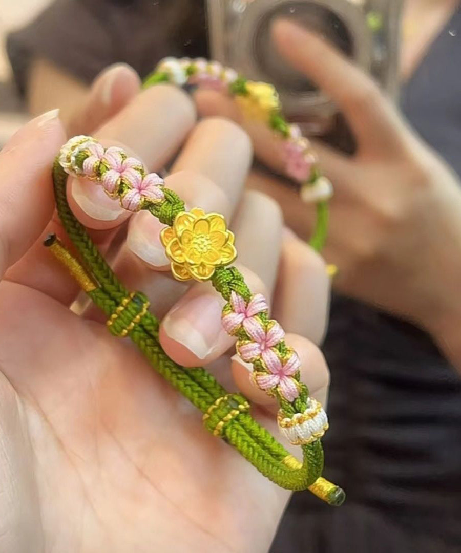 Magnifique bracelet à breloques en forme de fleur de pêcher verte tissé à la main - Urbann-Vibe