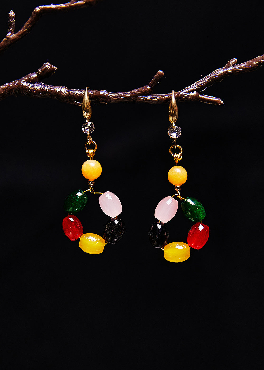 Magnifiques boucles d'oreilles pendantes en cire d'abeille fine avec pierres précieuses multicolores - Urbann-Vibe