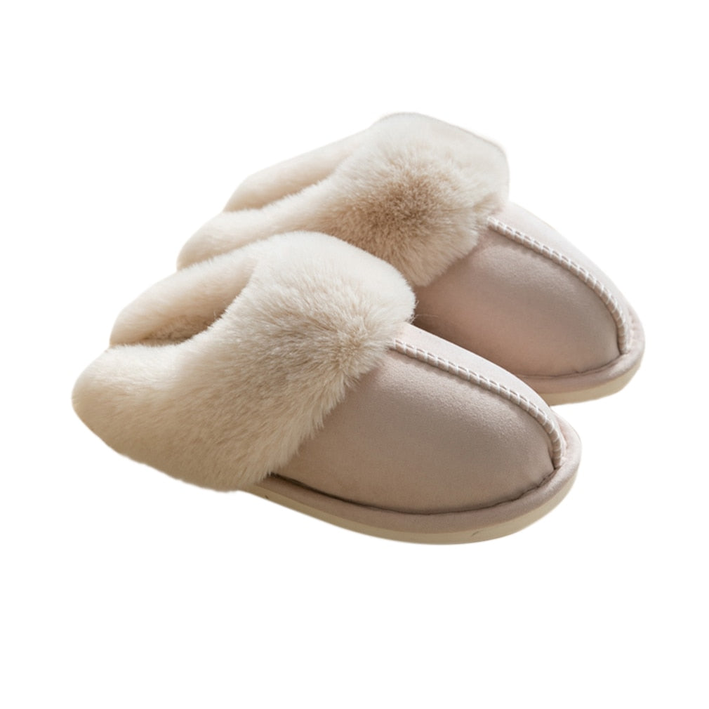 Cozy winter slippers with ultra-soft fluffy lining, slip-on style for indoor and outdoor warmth
