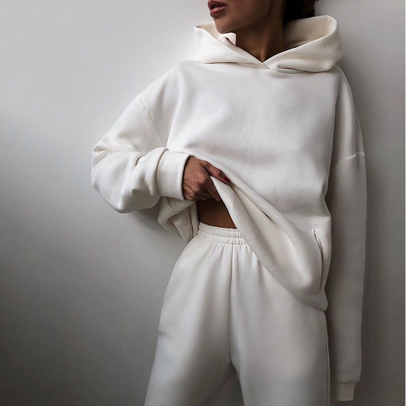 Women's tracksuit set breathable flexible fit gym jogger two-piece activewear with comfort styling