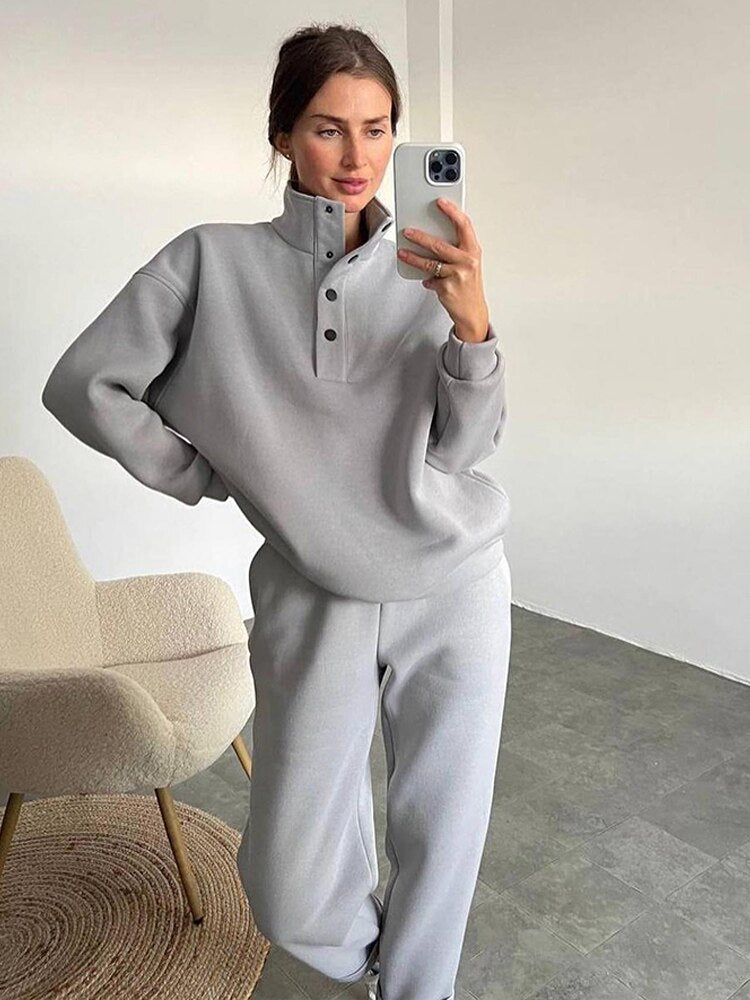 Women's oversized fleece jogging set cozy loungewear ultra-soft plush relaxed fit casual style
