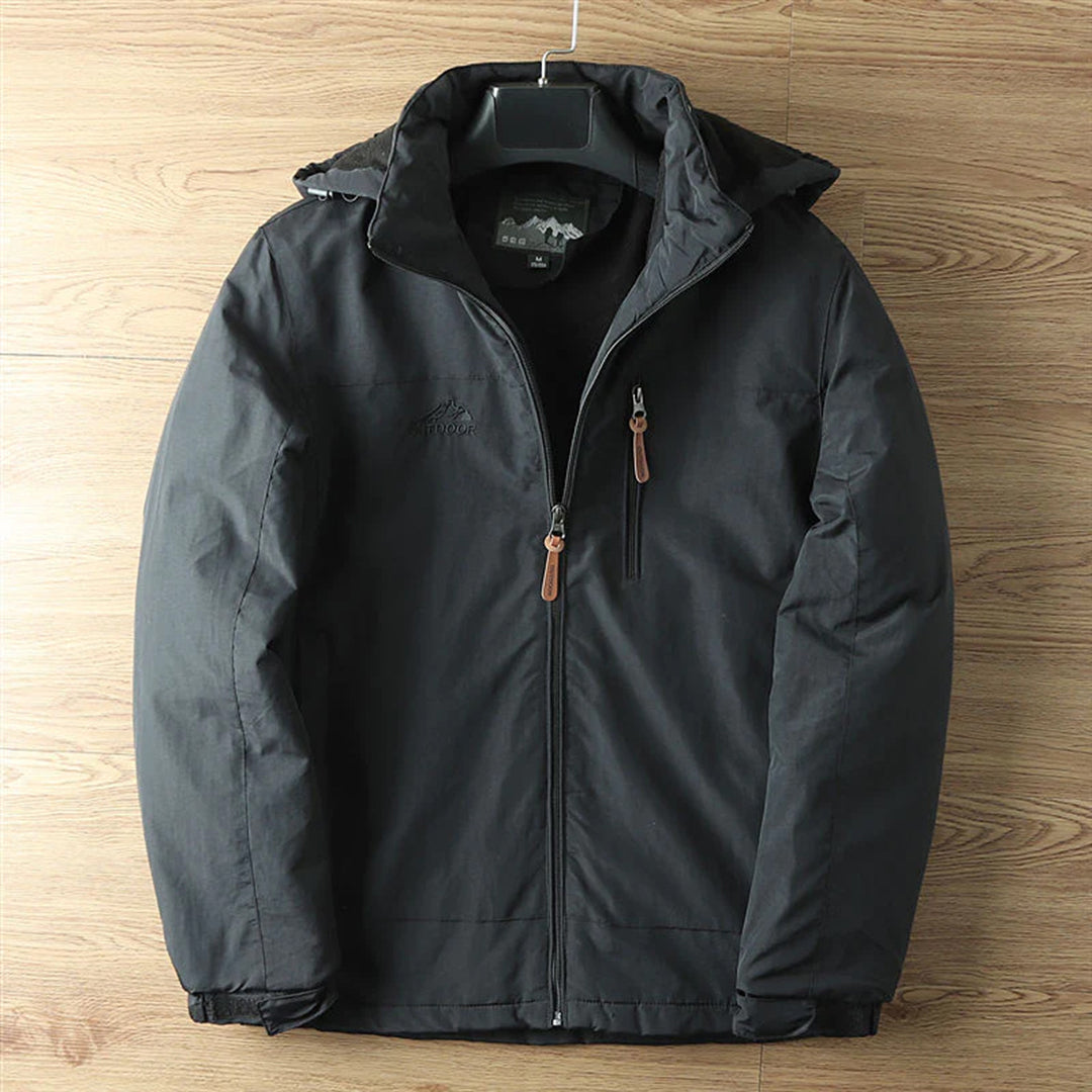 Men's water-resistant hooded outdoor jacket with fleece lining, zipper pockets, standard fit
