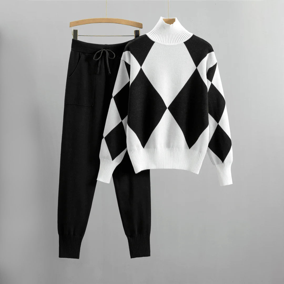Maryana women's cozy two-piece lounge set neutral sweater and matching pants sustainable easy care
